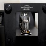 Два предварительных усилителя и моноблоки от NewArtVinyl
